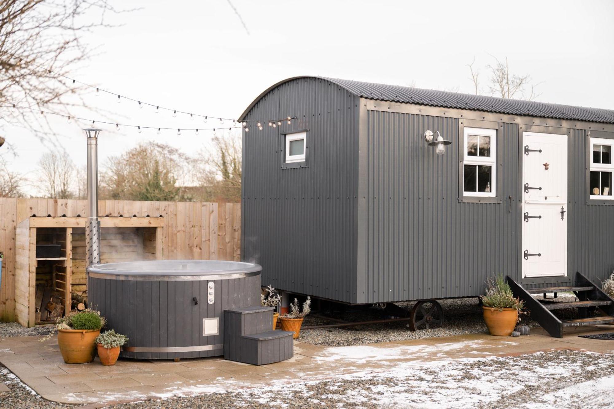 Barfield Shepherds Hut Magherafelt Extérieur photo